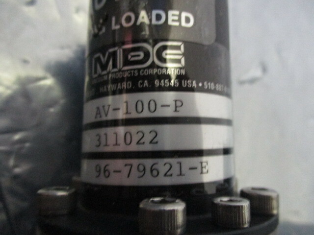 MDC AV-100-P Pneumatic Angle Valve, 452706