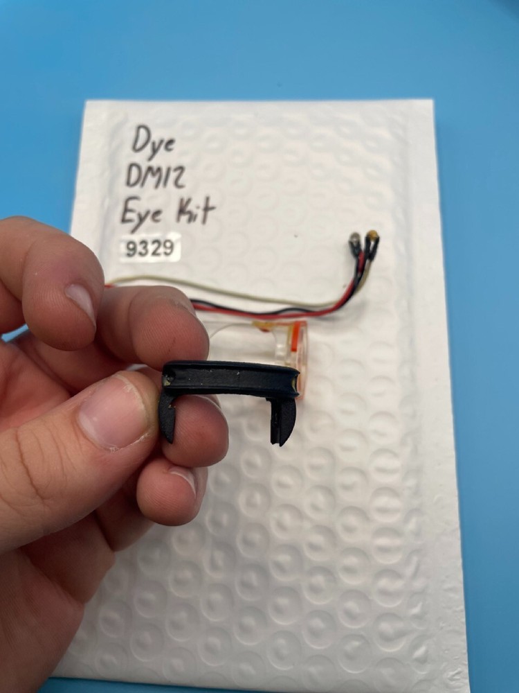 Dye DM12 Eye Kit