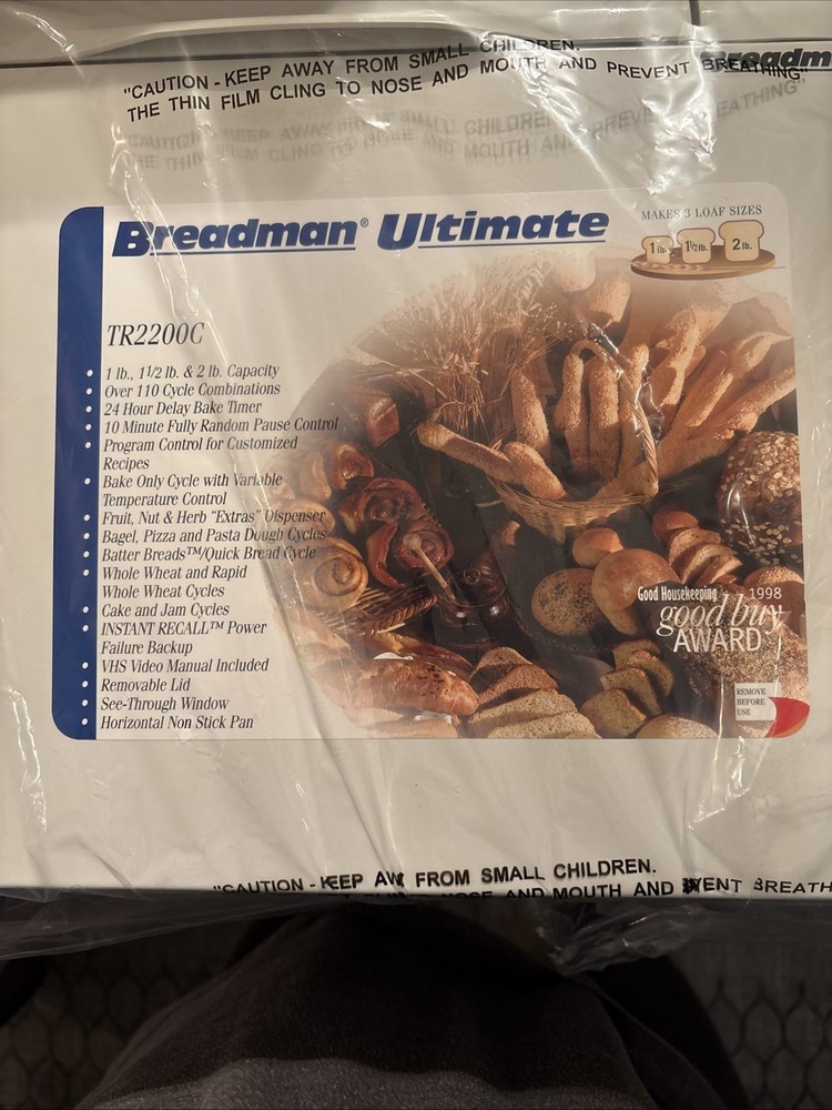 Breadman Ultimate Bread Machine Maker NEW TR2200C Open Box Never Used.