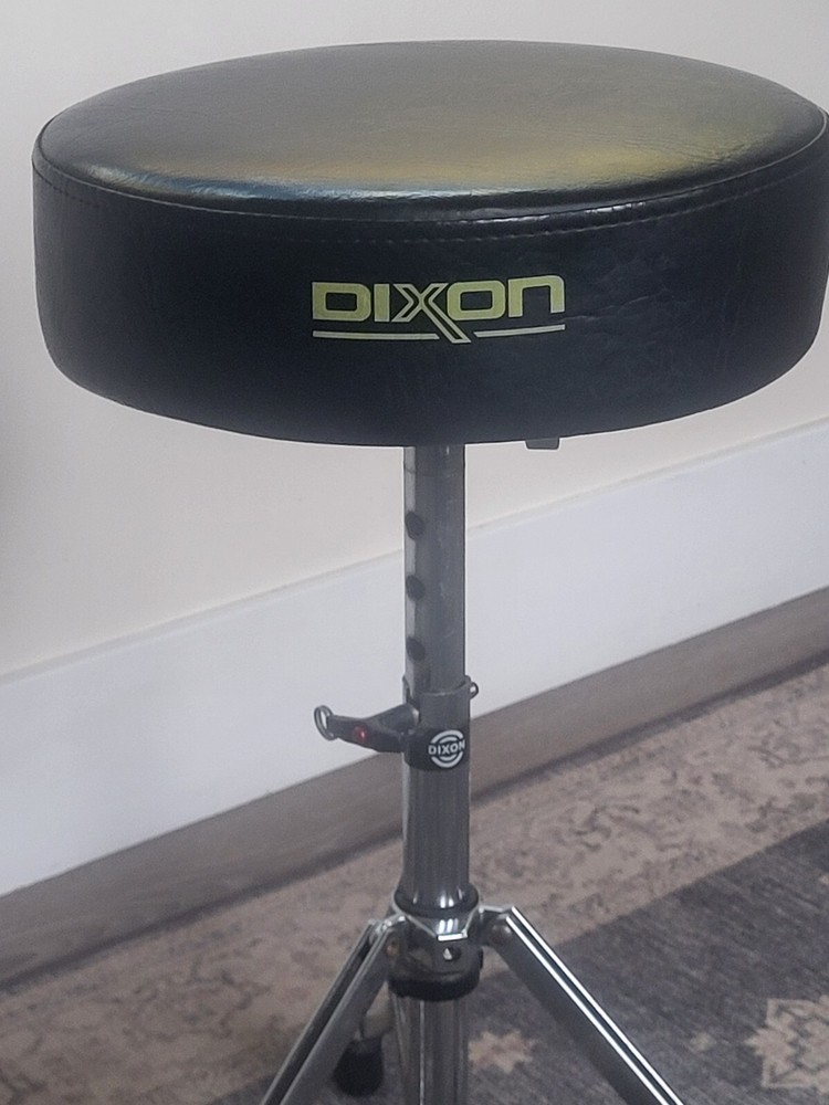 708 Dixon Light Double Braced Throne