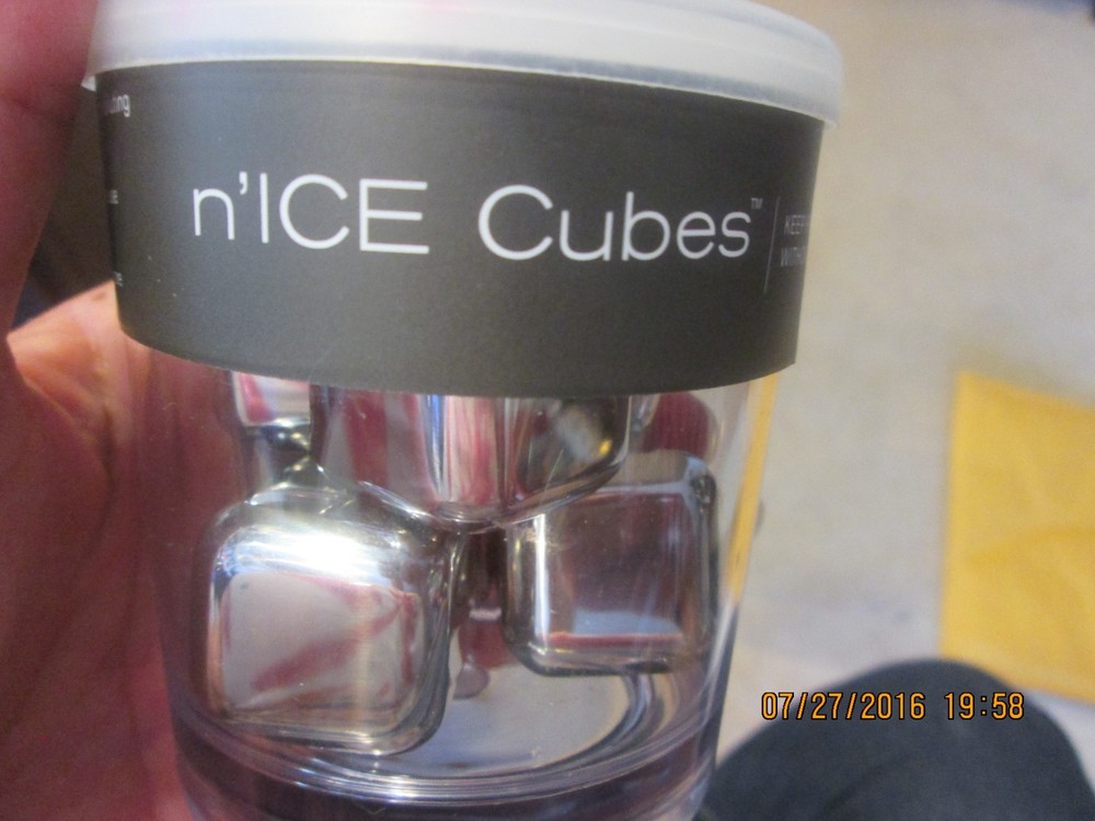 NICE CUBES ICE CUBES NEW IN PACKAGE