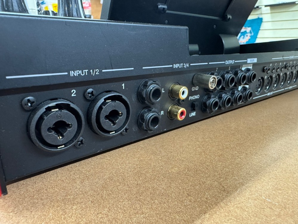 Akai Professional MPC-X Standalone Sampler and Sequencer