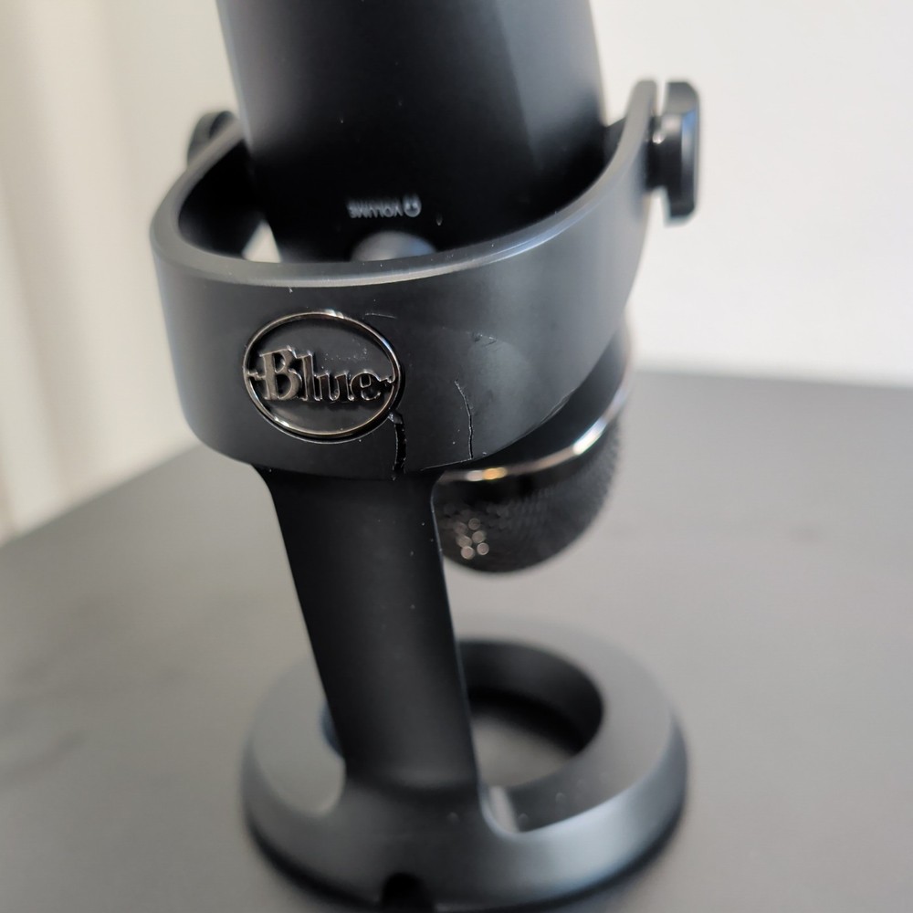 Logitech G Blue Yeti Nano USB Microphone | Black