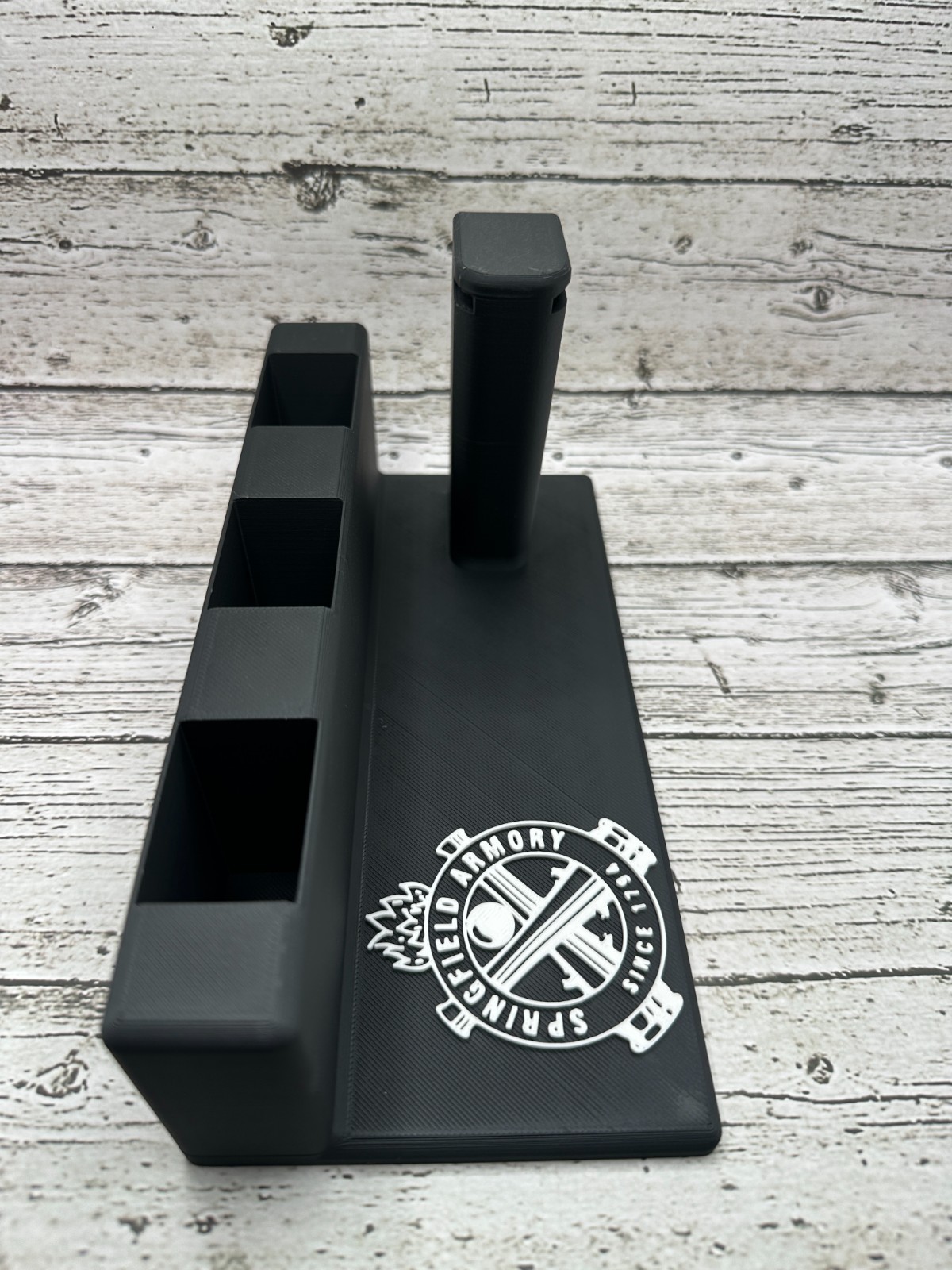 Springfield Prodigy Pistol Display Stand + 3 Mag Holder – Black Polymer