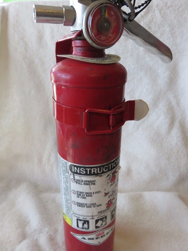 ✅🔥🧯2 ½ " lb. O.E.M. AMEREX FIRE EXTINGUISHER VEHICLE BRACKET STRAP.O.E.M.🚒