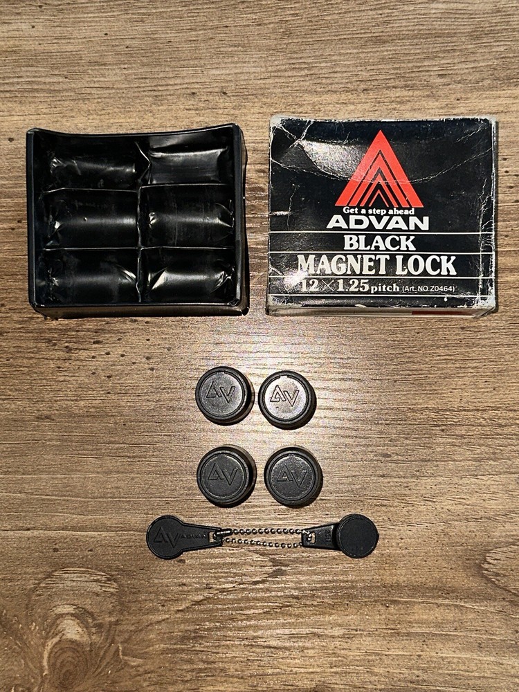 ADVAN Yokohama Magnet Wheel Locks Black