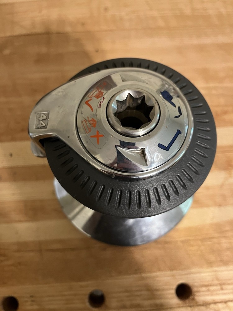 Lewmar 44ST 44 ST Self Tailing Winch