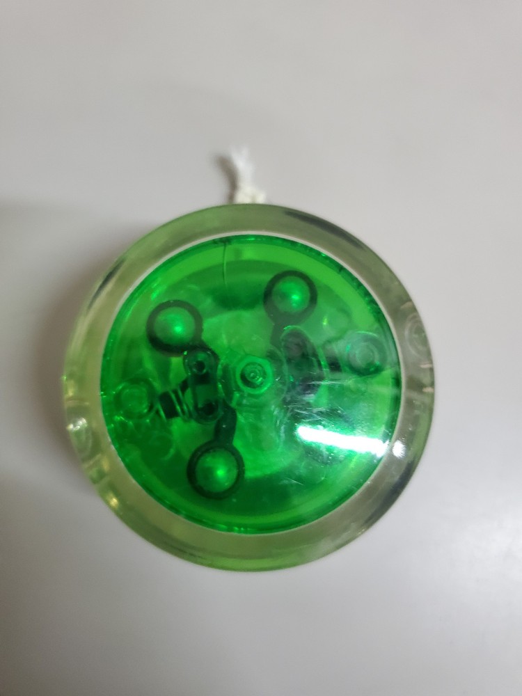 Vintage Pro Spinner 2000 Yo Yo - Green