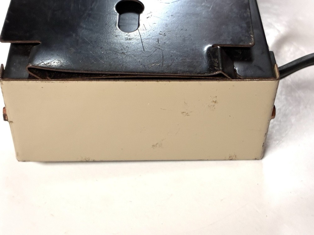 Vintage Aurora Postage Stamp Micro Gauge Train Transformer Model 4949 Untested