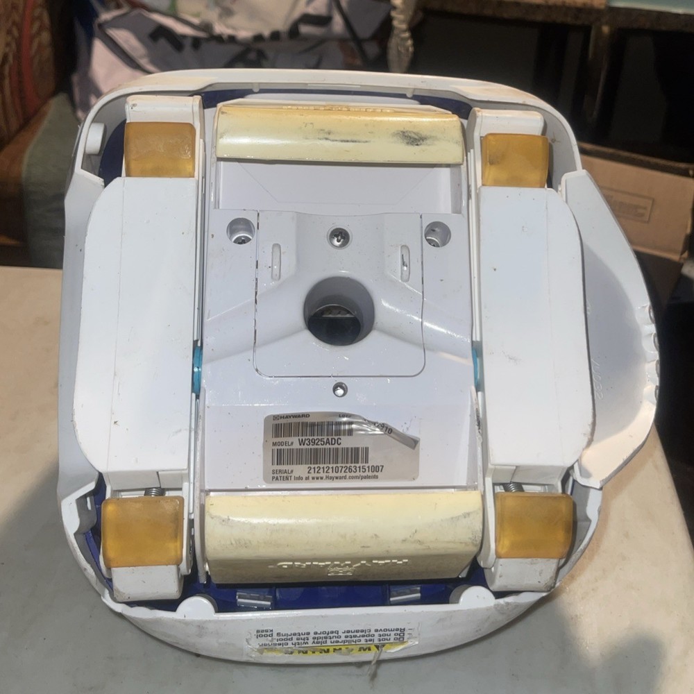 Hayward W3925ADC Navigator Pro Automatic Suction Pool Cleaner
