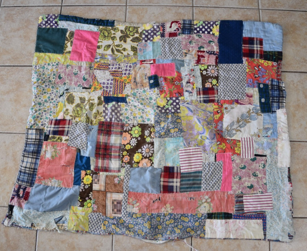 Vintage Patchwork Scrap Quilt Blanket Throw Farmhouse Boho Chic Lap Couch Decor