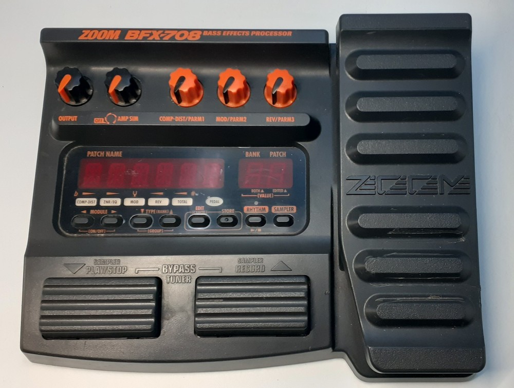 Zoom BXF-708 Bass Effects Processor