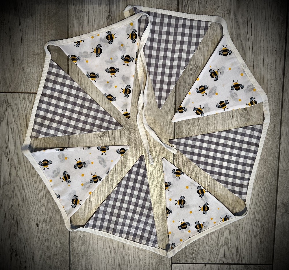 Handmade Bumble Bee  / Bee Bunting , Double Layer, FREE POSTAGE
