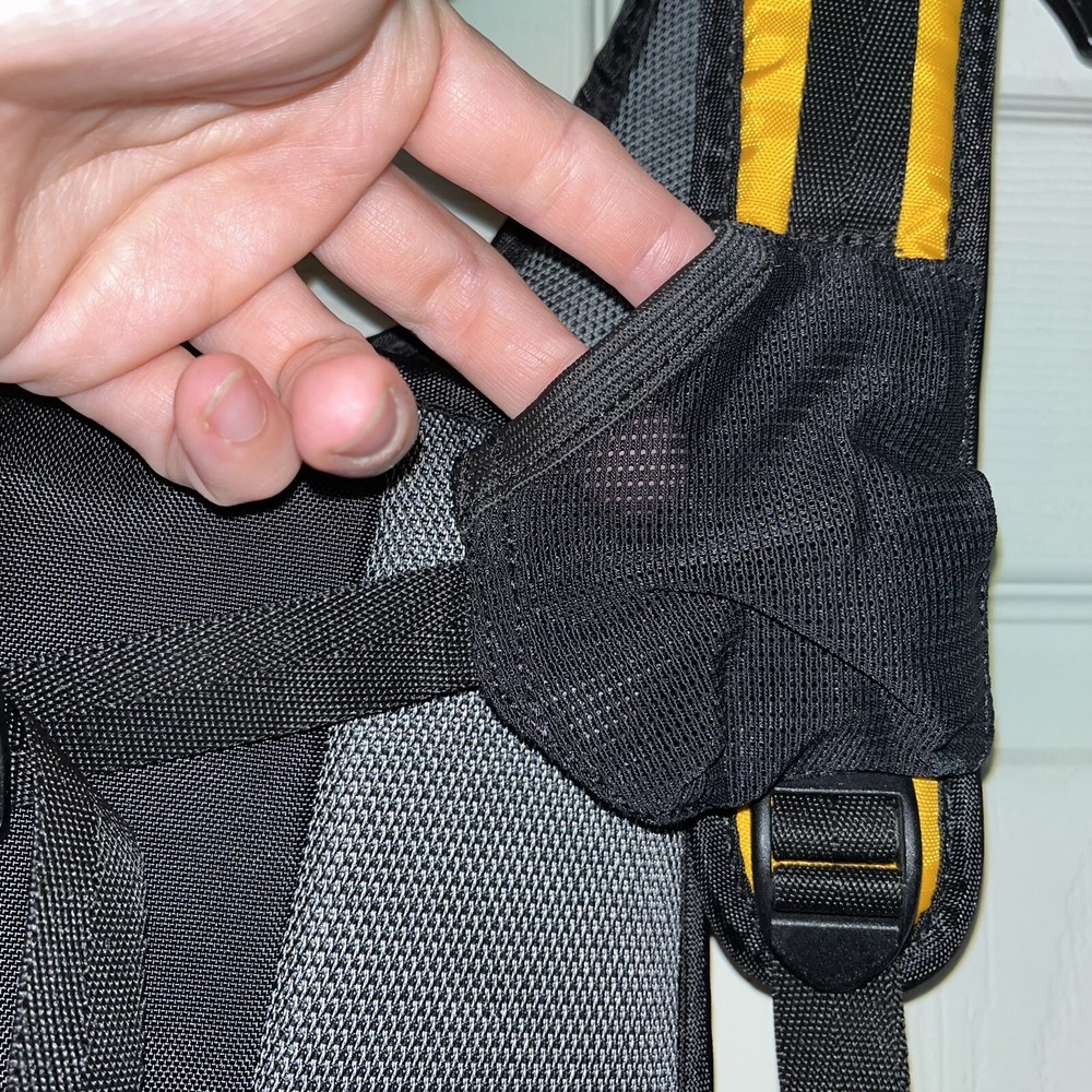 Camelbak Rocket Hydration Pack Black Yellow Backpack 72oz 2.1L No Bladder