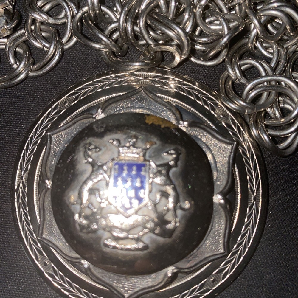 coat of Silver tone