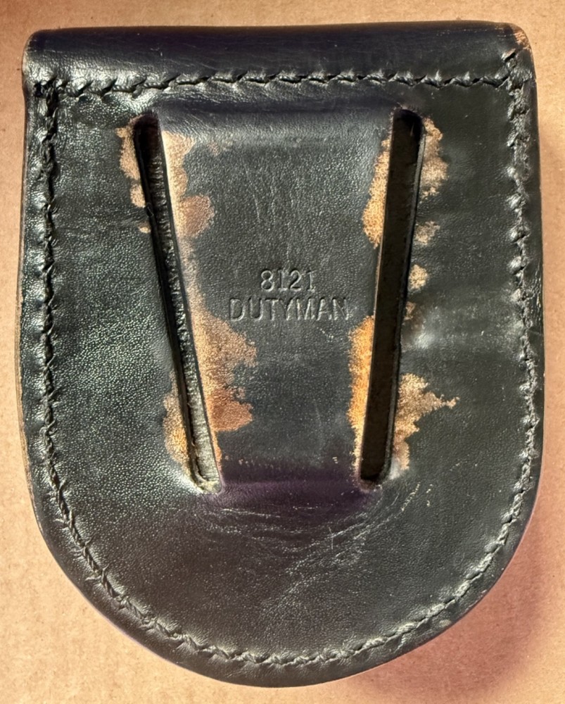 DutyMan 8121 Leather Handcuff Pouch