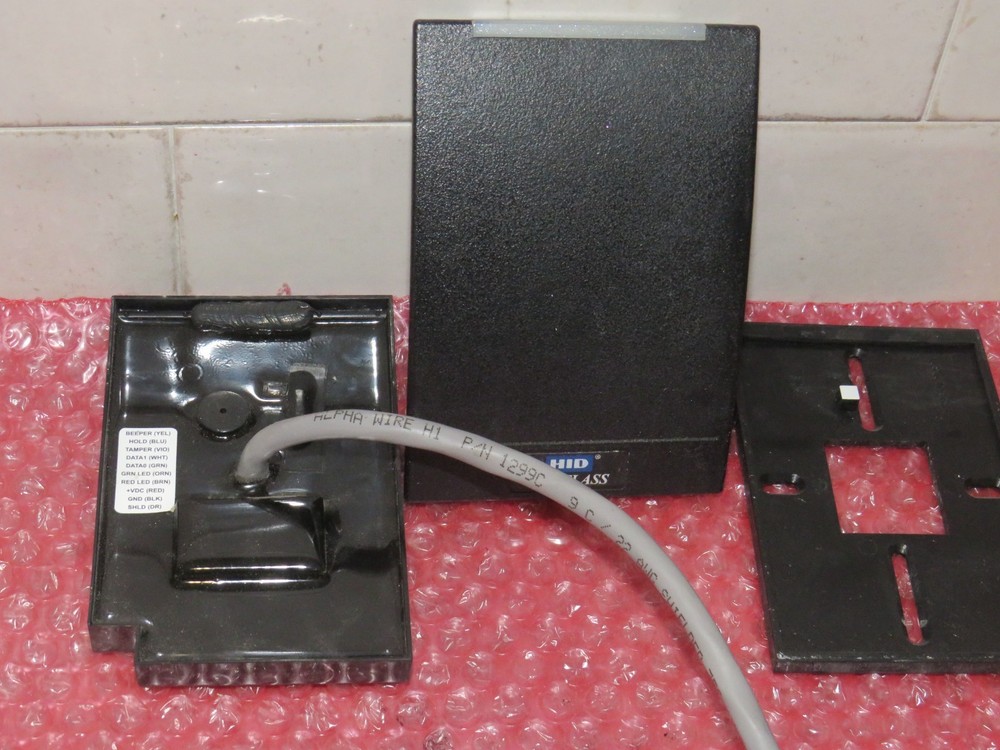 HID 6125BKN0000 RP40 MultiCLASS Wall Smart Card Reader