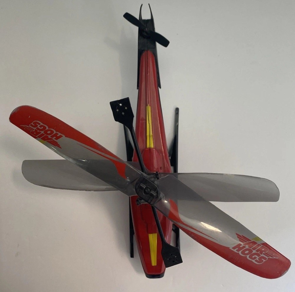 Spin Master Air Hogs Axis 300x RC Helicopter 3 And Remote. Read Description