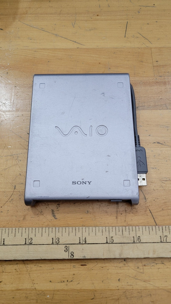 Sony VAIO USB Floppy Drive (PCGA-UFD5)