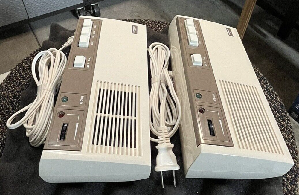 (1 SET) VINTAGE AIPHONE WBS-1 FM WIRELESS SPEAKER INTERCOM. NOS. EXCELLENT COND.