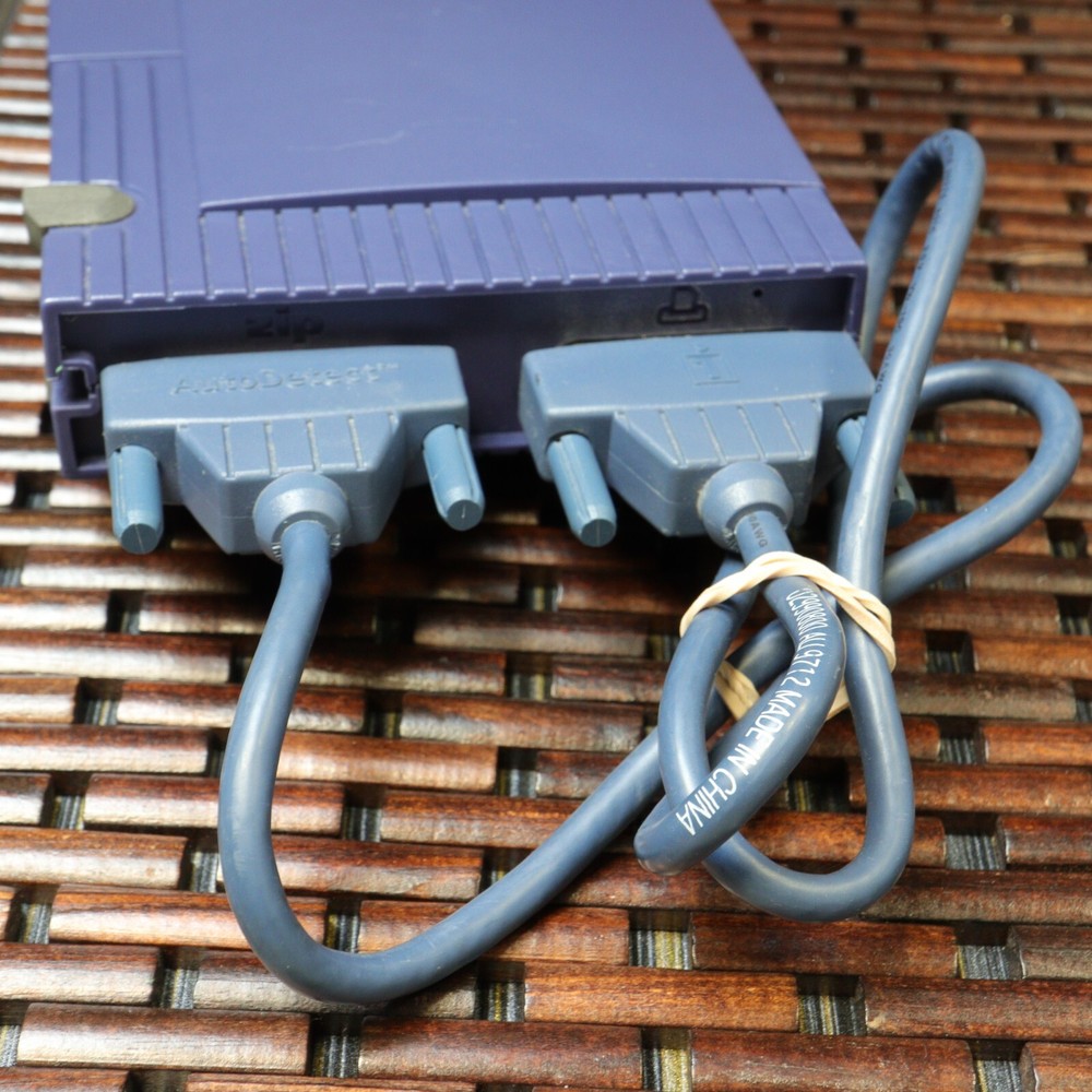 Iomega Zip 100 Z100P2 Drive External With Parallel Cable only