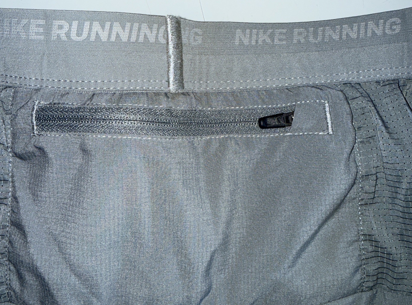 New Men’s M Nike Stride Running Lined 5” Inseam Dri-Fit Gray Workout Gym Shorts