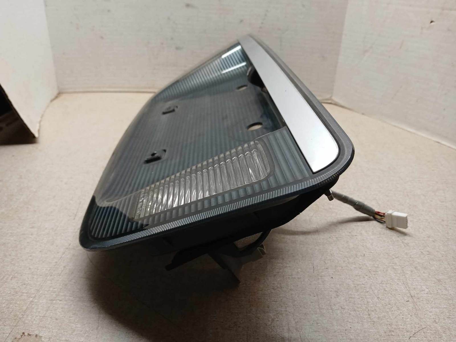 04 05 06 07 08 ACURA TL Rear Trunk License Plate Trim With Camera P6605