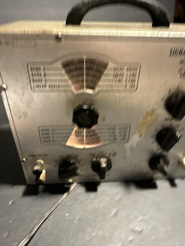 Eico Signal Generator Model 324 Untested, Powers On, Lights Up Untested #P