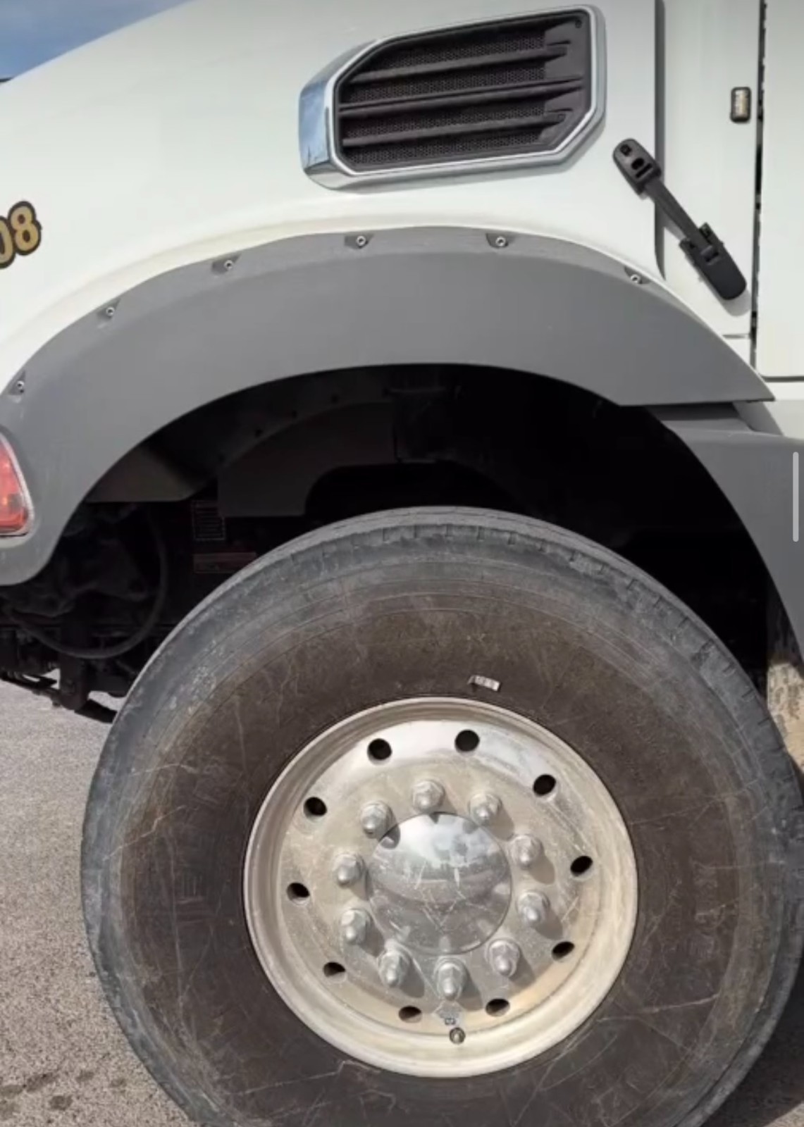 Blue Car Tire Shine Dressing SATIN GLOSS - VITALCARGO (1 GALLON)