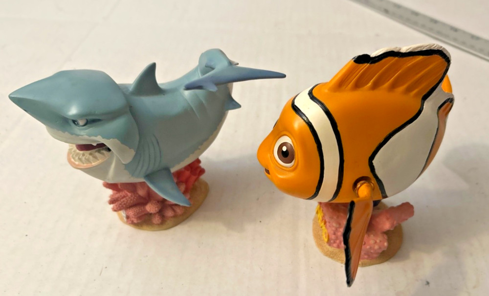 Disney Pixar shark tales finding nemo bobblehead figures