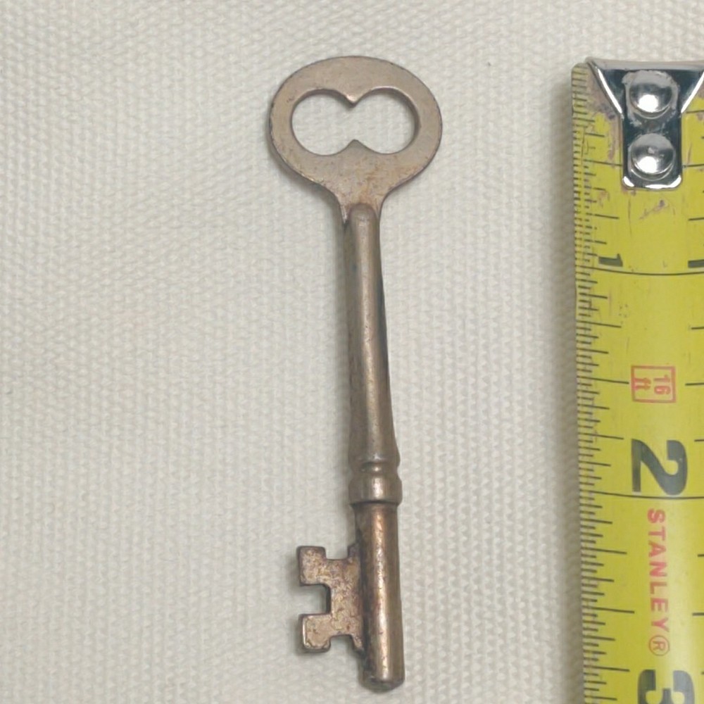 Vintage Antique Corbin Skeleton Key # M9