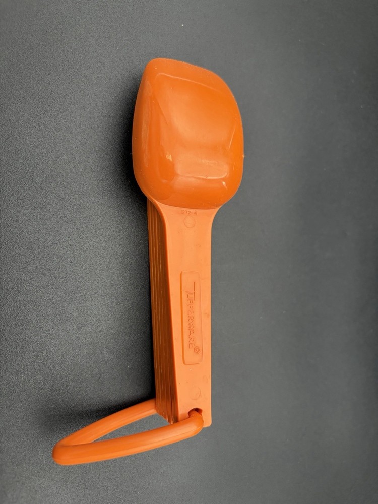 Vintage Tupperware Measuring Spoon Set Orange
