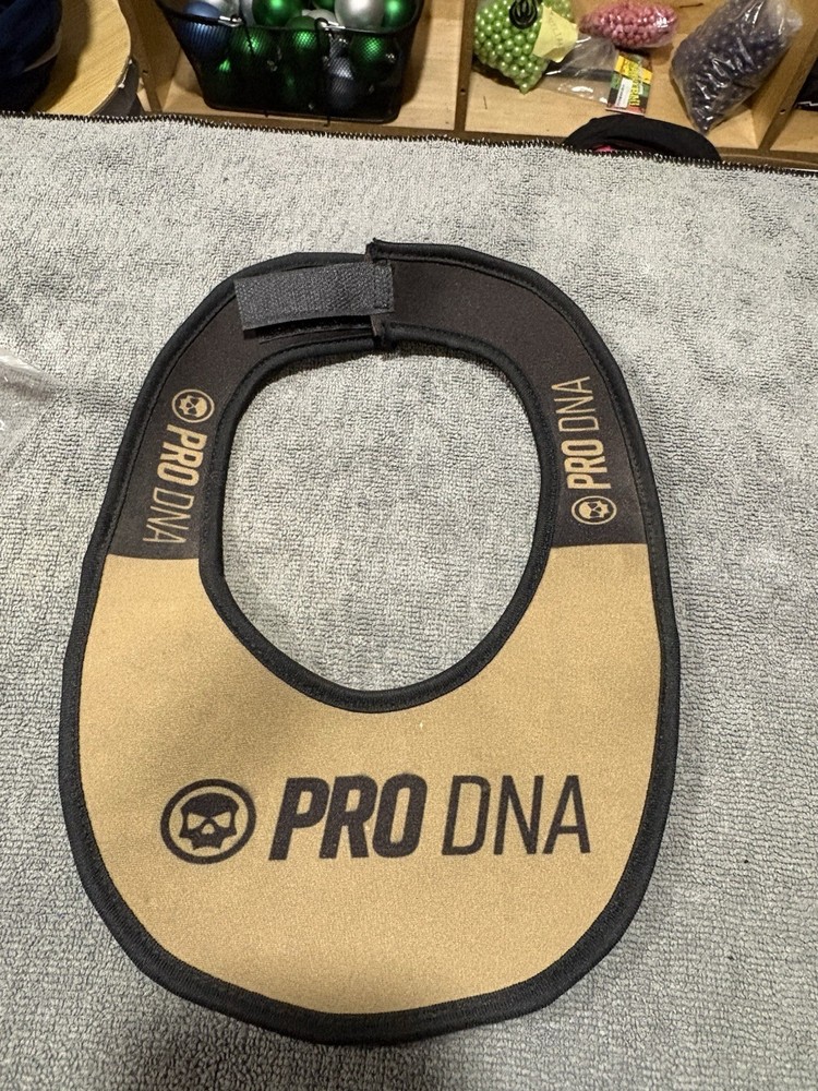 Infamous Pro DNA Visor - Adjustable - Black  Gold LAS