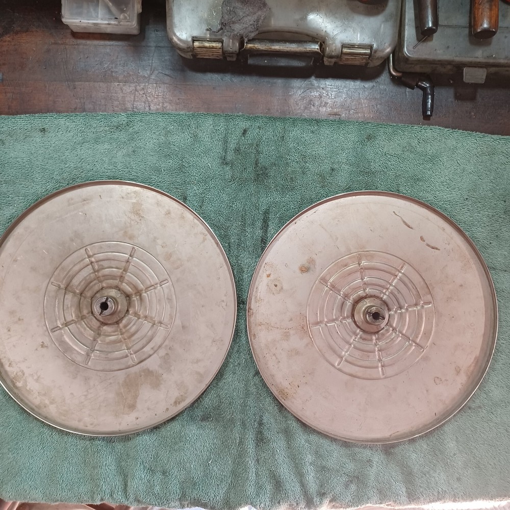 2 VICTOR VICTROLA TURNTABLE PLATTERS