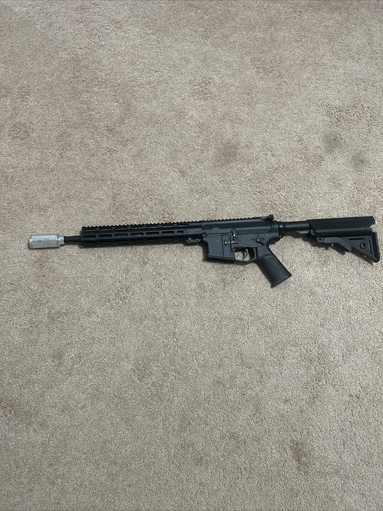 airsoft gun