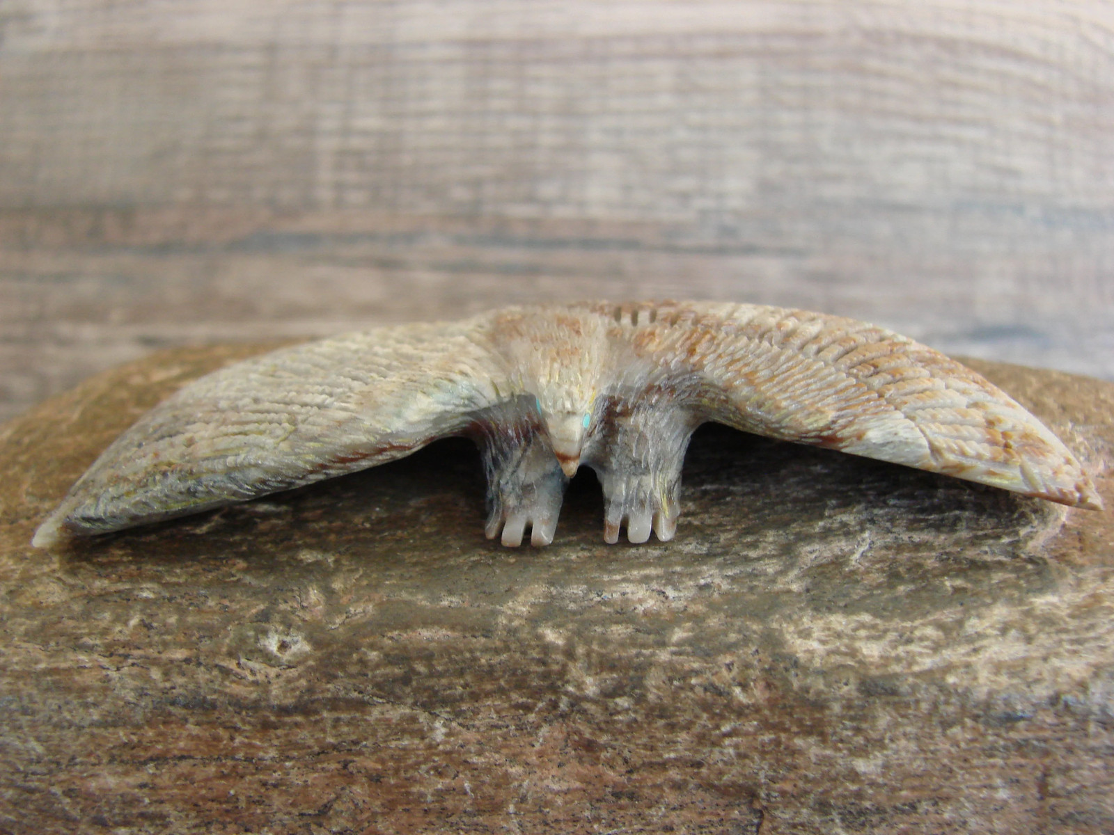 Native American Zuni Hand Carved Eagle Fetish - Lowsayatee