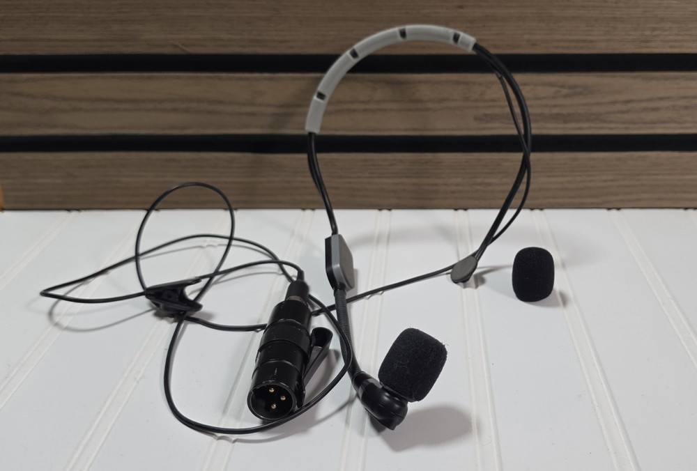 Shure SM35 Performance Headset Condenser Microphone w/ XLR Adapter & Case