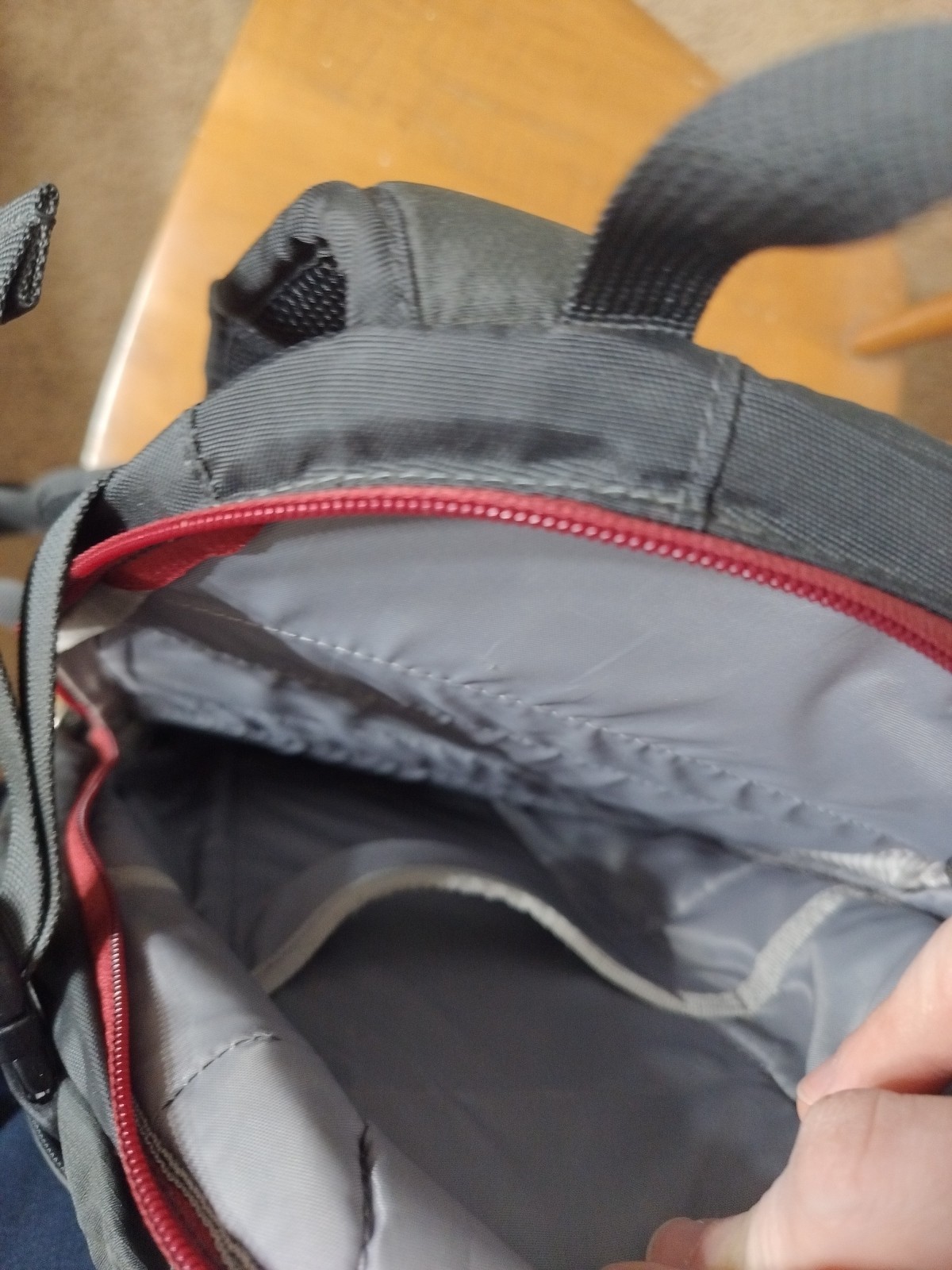 Camelbak M.U.L.E. Hiking Bikinig Camping Backpack Black No Bladder Locks Zippers