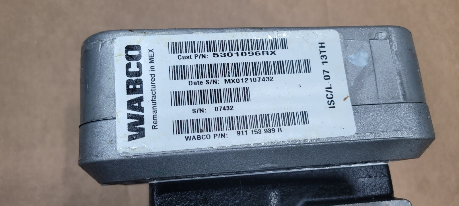Genuine Cummins COMPRESSOR UNIT 5301096RX Air Compressor 8.3L Wabco 4933780RX