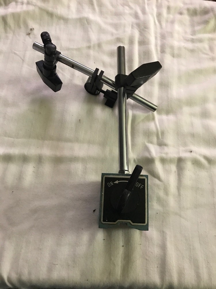 gage magnetic base holder