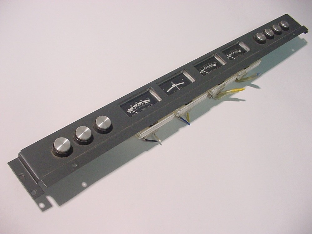 KENWOOD KR-9600 RECEIVER METER MOUNTING BRACKET ASSEMBLY ***