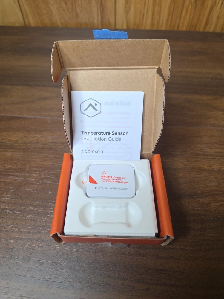 Alarm.com ADC-S40-T Temperature - Humidity Sensor New Open Box