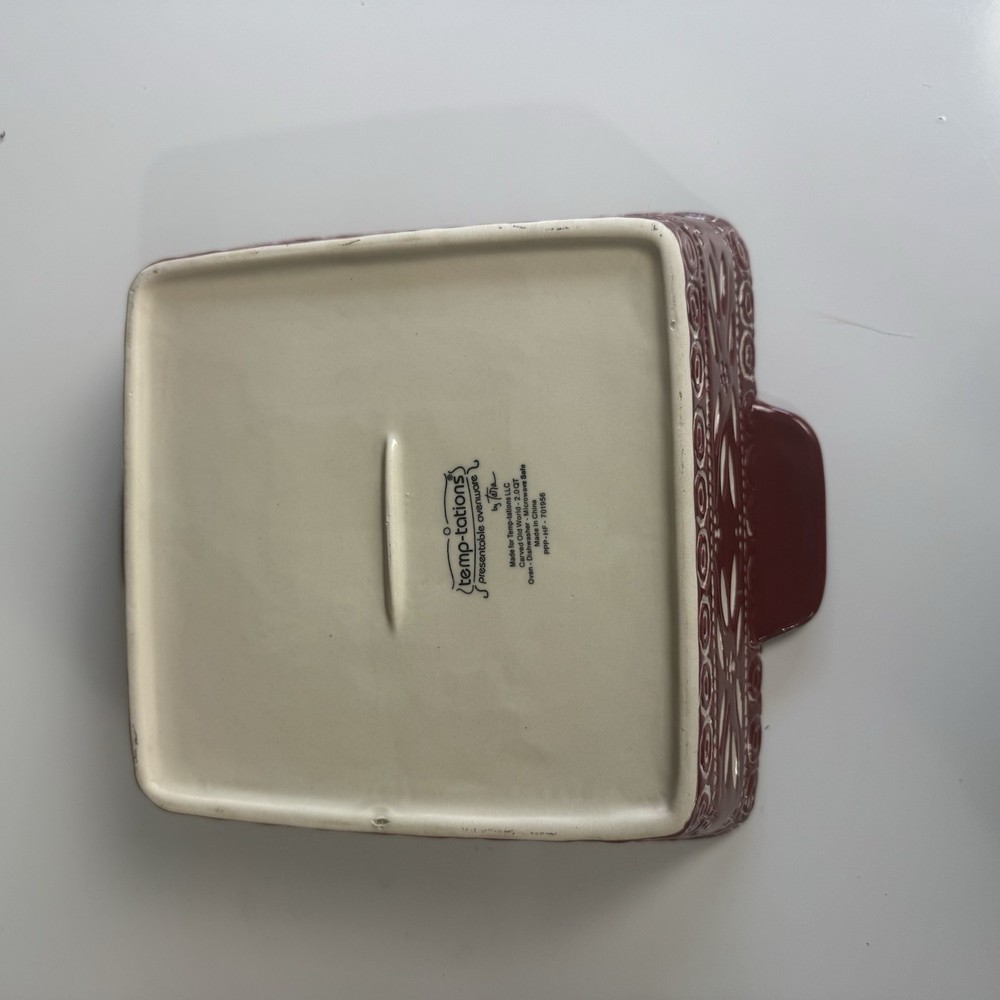 Temp-Tations Presentable Ovenware By Tara Carved Old World Bakeware/Casserole