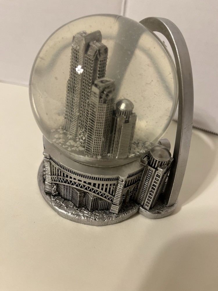 St Louis Arch Sno Globe