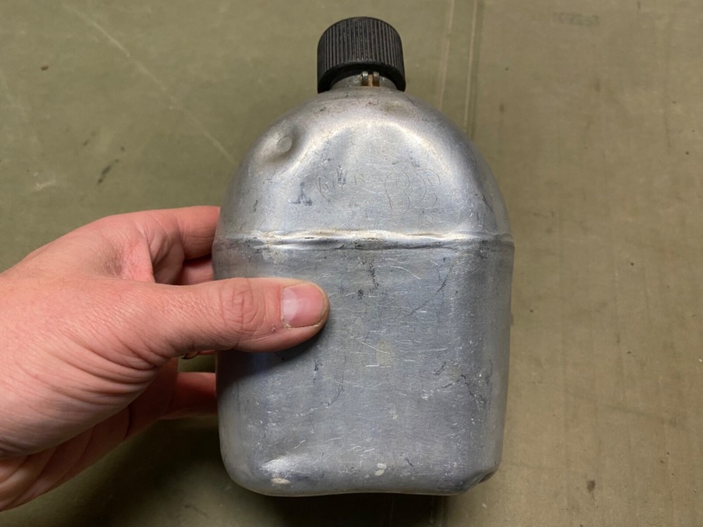 ORIGINAL WWII US ARMY & MARINE INFANTRY M1942 CANTEEN-DATED 1943, RSE