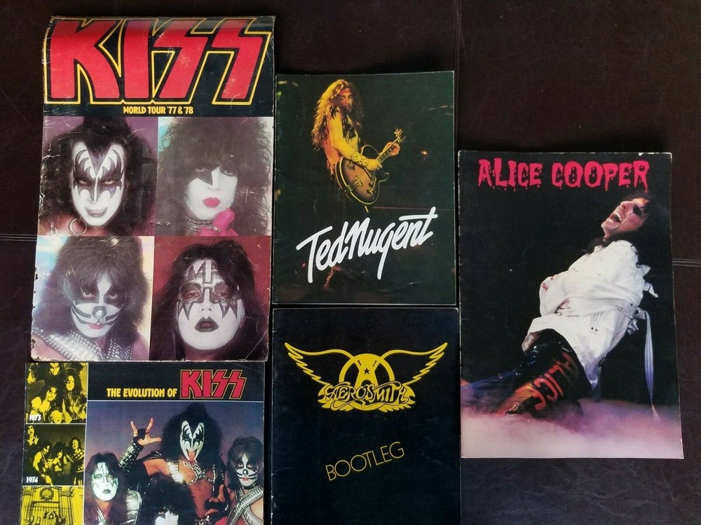 KISS 1977 Love Gun World Tour  +1977 Aerosmith, 1977 Ted Nugent, 79 Alice Cooper