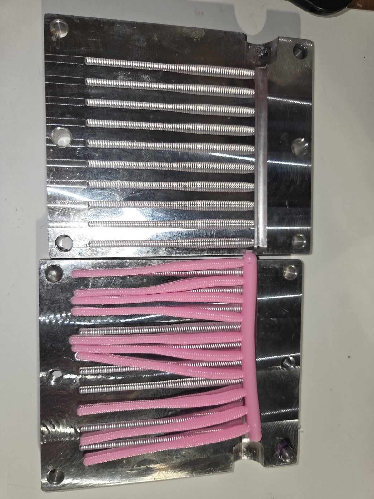 3'' Trout Worms (10Cavity Mold) Two Molds