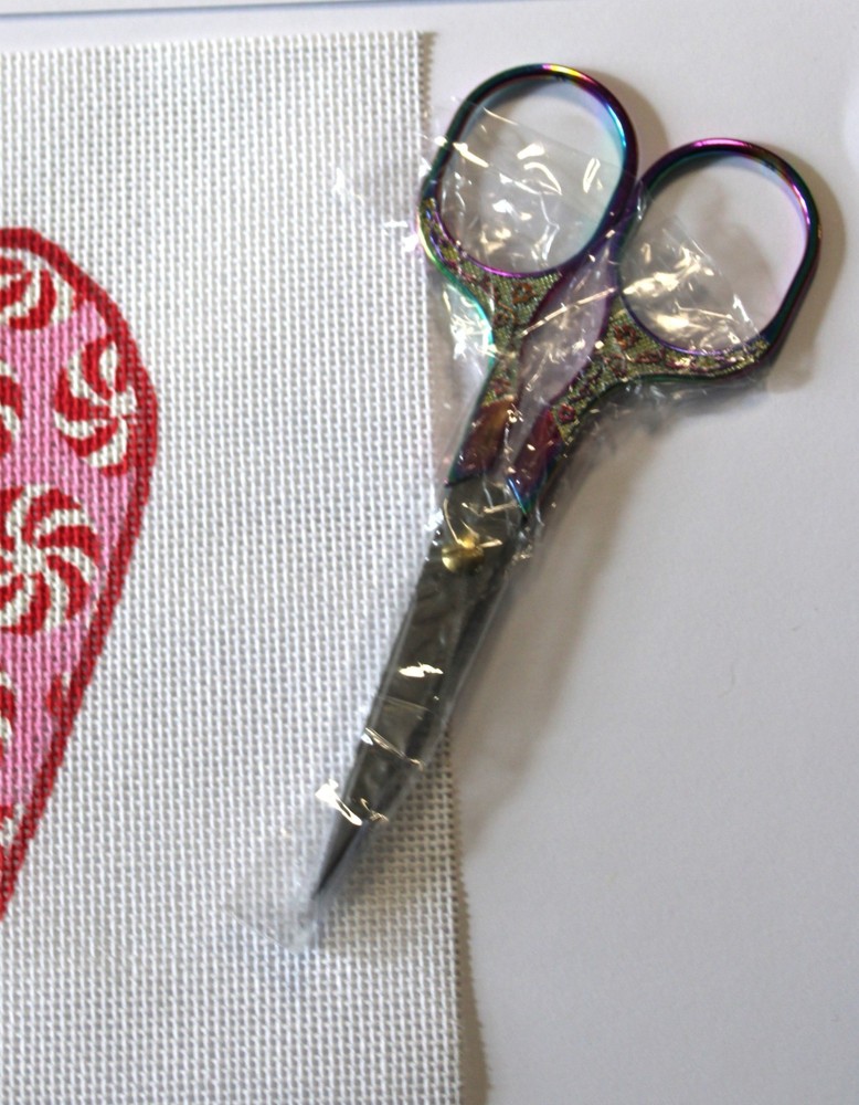 MINI Scissors & Thread Case KIT Needlepoint Canvas 18 mesh Christmas Candy Santa