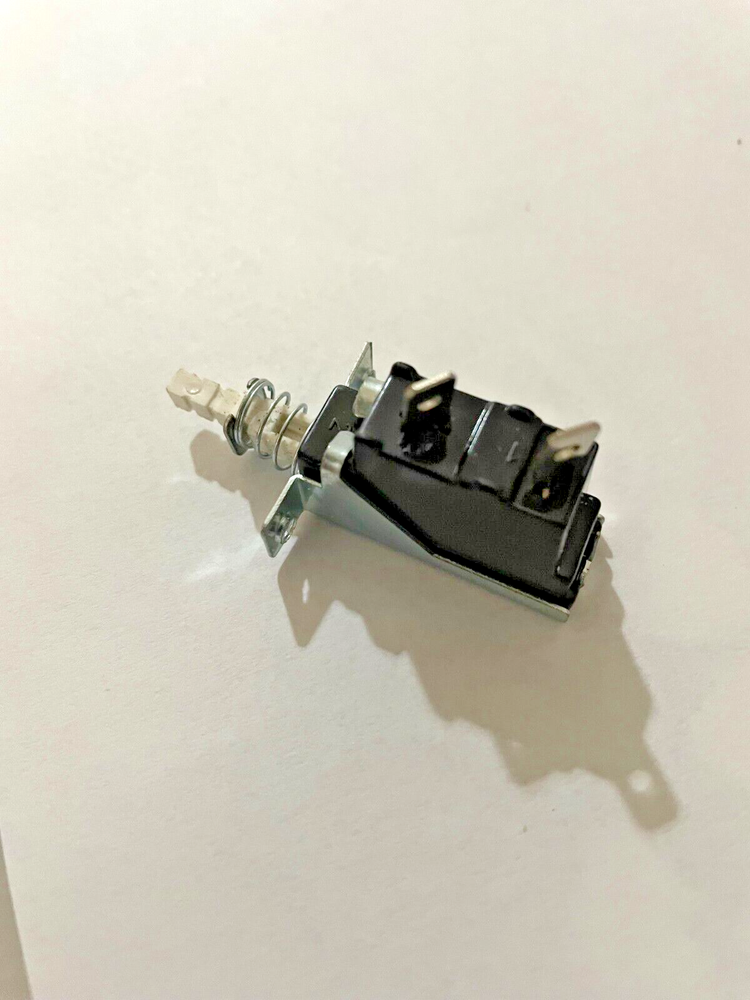 PROTON D1200 AMPLIFIER power switch replacement.