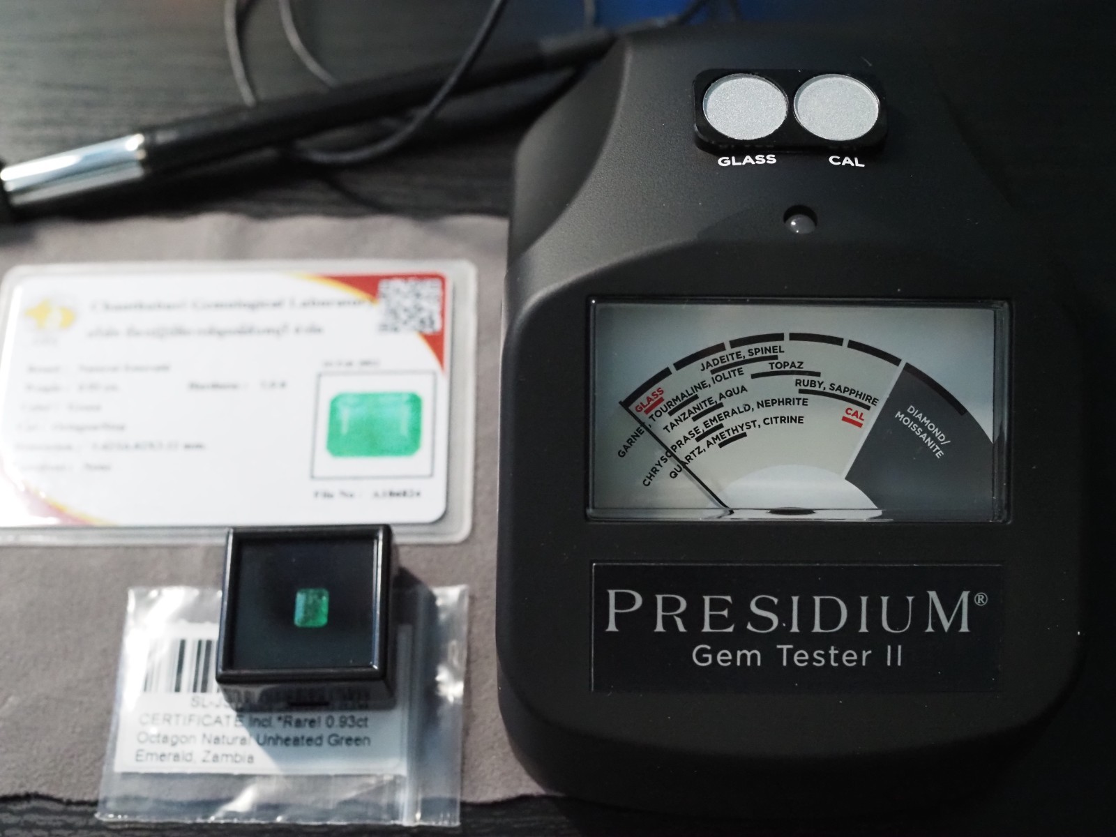 Natural Untreated EMERALD - *Certified by GLC* - 0.93 Ct (SI1) Octagon Green